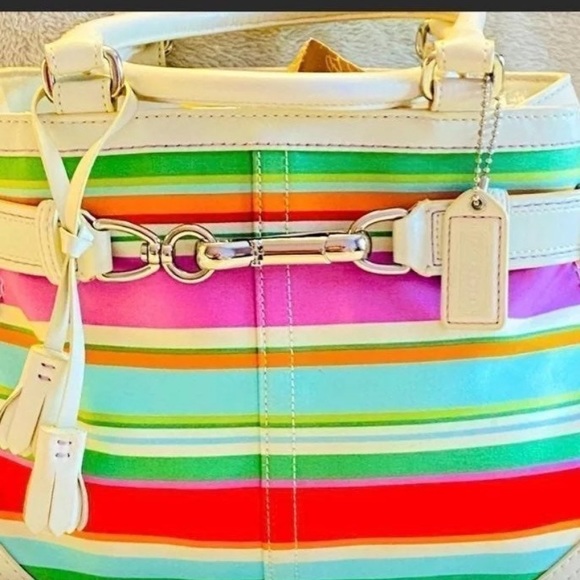 Coach Shoulder Bag - Picture 13 of 13